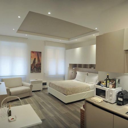Andrea Luxury Apartments Strada Maggiore Studio 1 Болонья Экстерьер фото