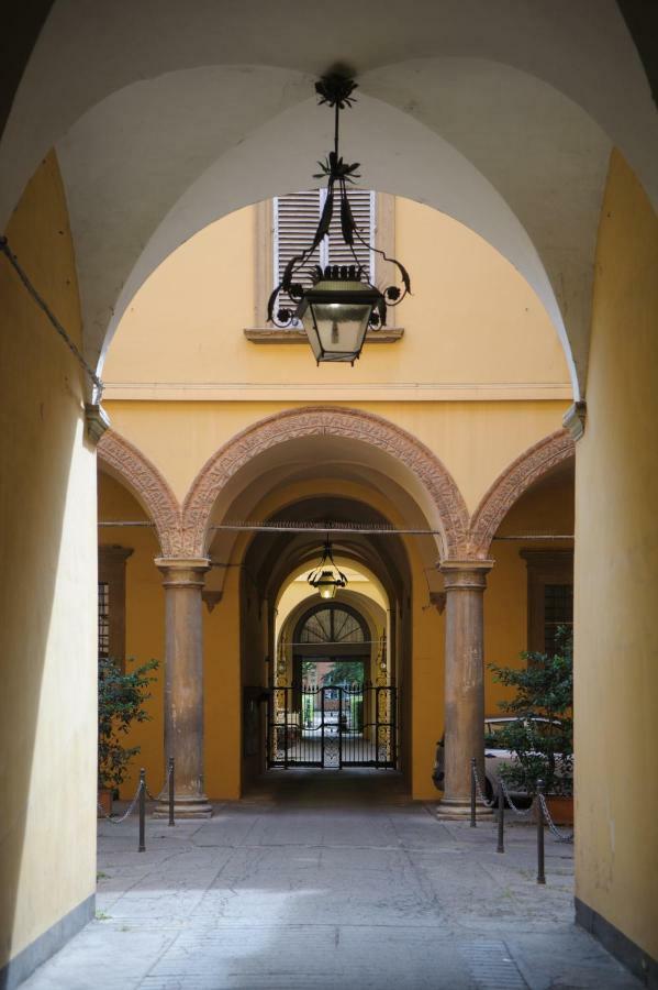 Andrea Luxury Apartments Strada Maggiore Studio 1 Болонья Экстерьер фото