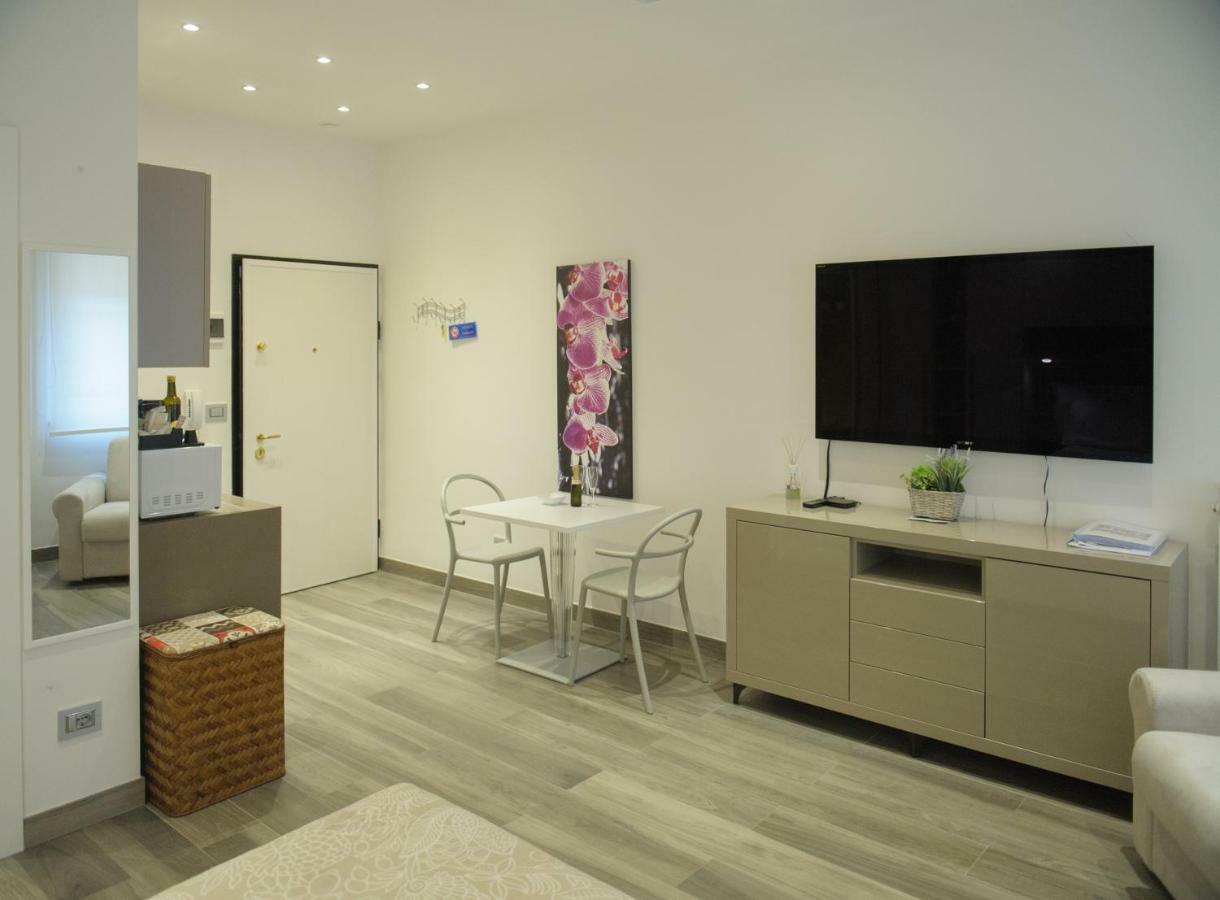 Andrea Luxury Apartments Strada Maggiore Studio 1 Болонья Экстерьер фото